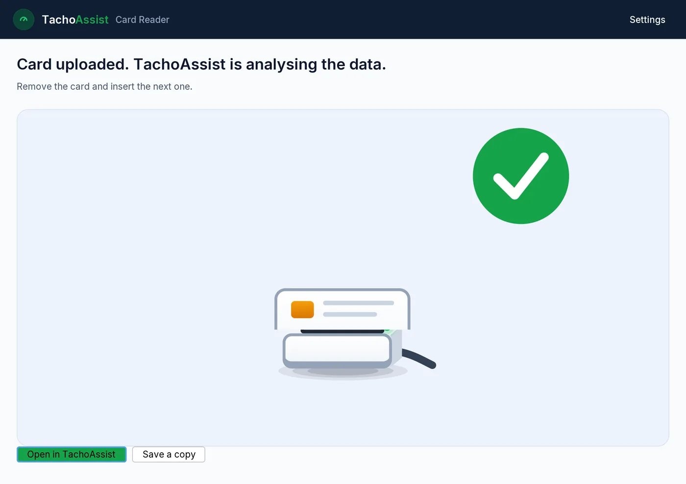 TachoAssist Kortläsare på en Windows-laptop och en Android-telefon