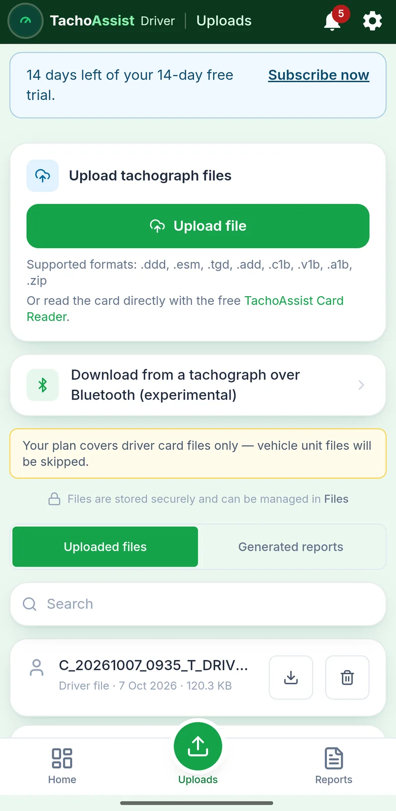 TachoAssist Driver v telefonu: zaslon Uploads z vrstico Download from a tachograph over Bluetooth (experimental)